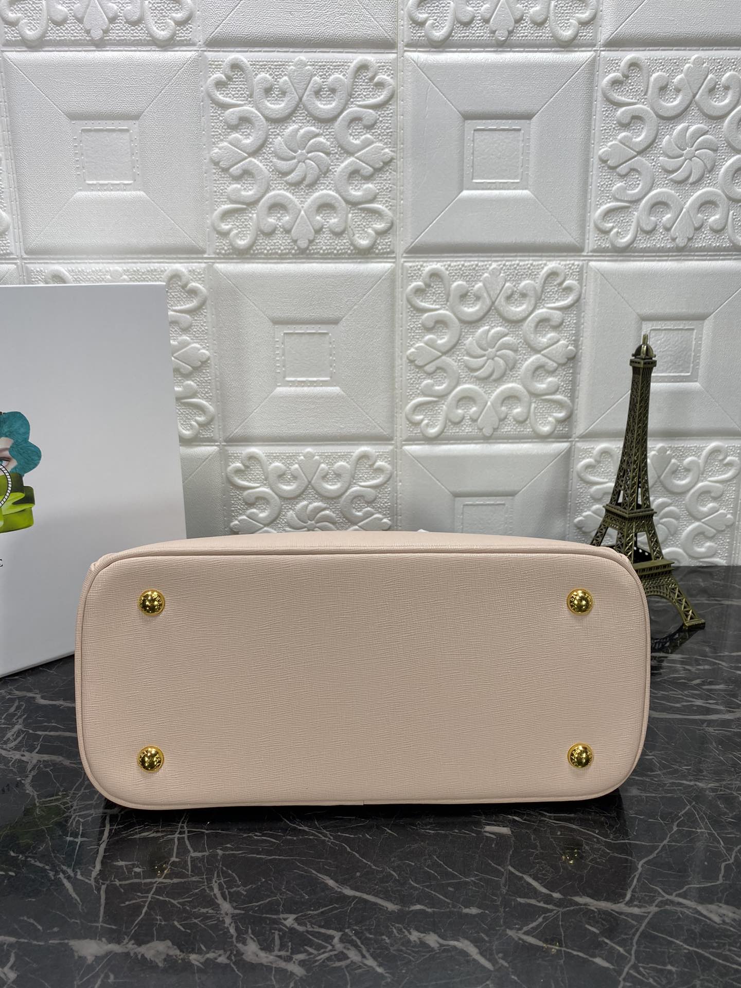 PRA GALLERIA 32 BAG IN BEIGE SAFFIANO LEATHER mysite