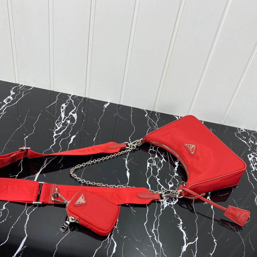 PRA HOBO 22 BAG IN CHERRY RED RE-NYLON mysite