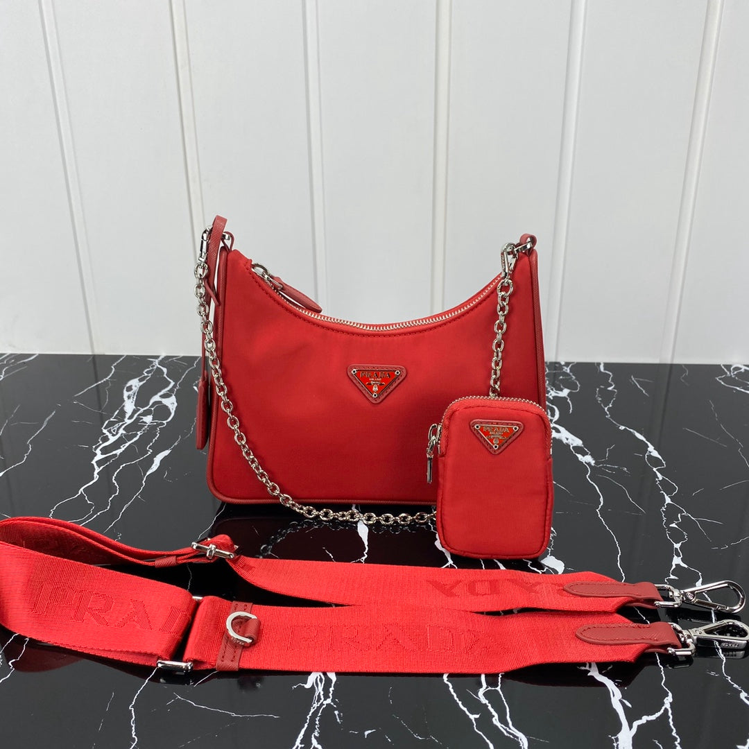 PRA HOBO 22 BAG IN CHERRY RED RE-NYLON mysite