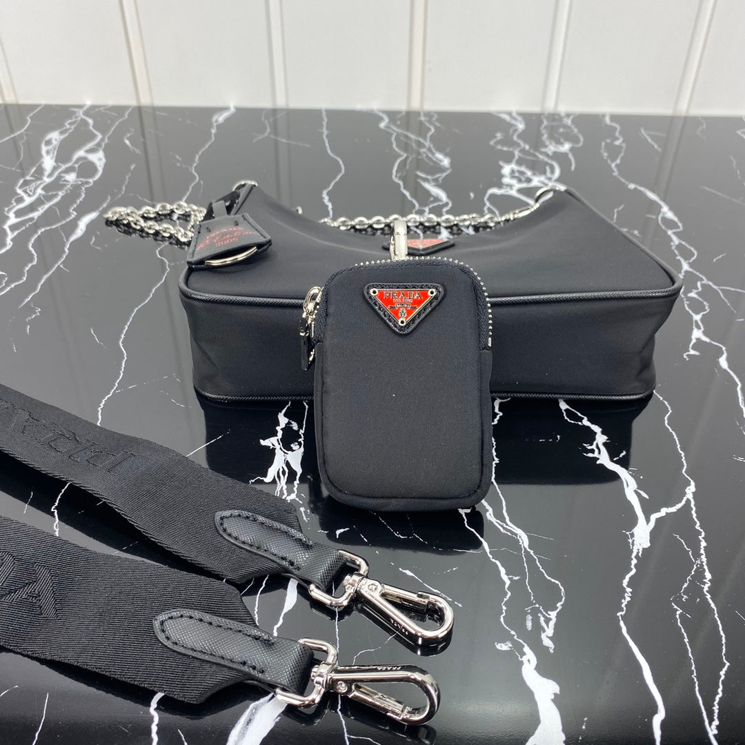 PRA HOBO 22 BAG IN BLACK RE-NYLON WITH RED LOGO mysite