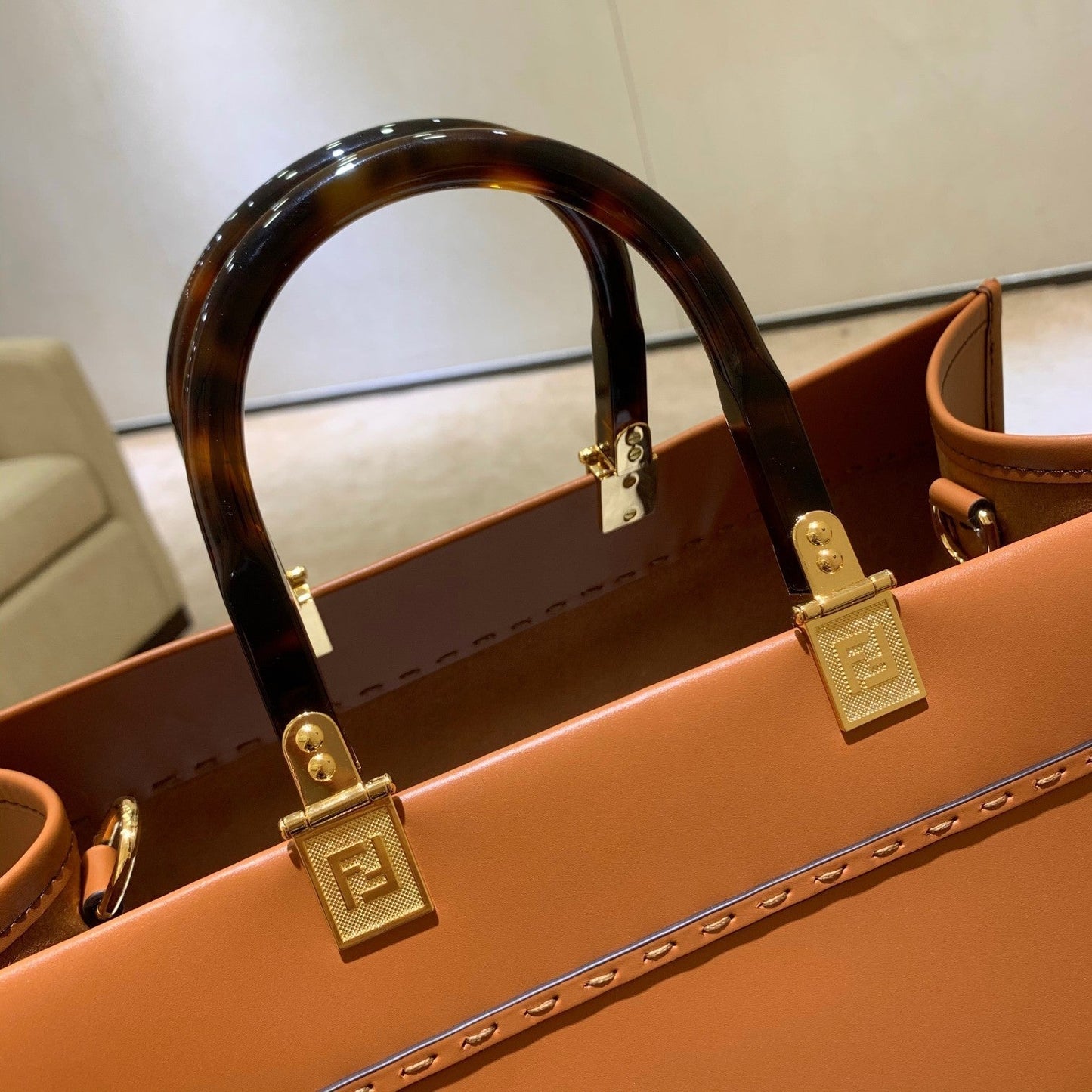 SHINE 40 TOTE BAG IN CARROT ORANGE EMBOSSED CALFSKIN mysite
