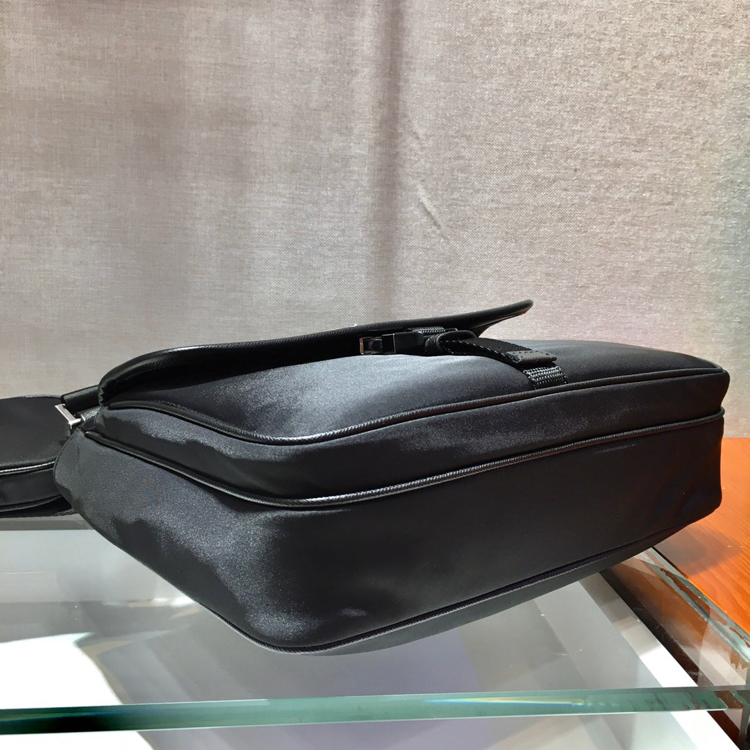 TRIANGLE LOGO CROSSBODY BAG 25 IN BLACK RE-NYLON AND SAFFIANO LEATHER TRIM mysite