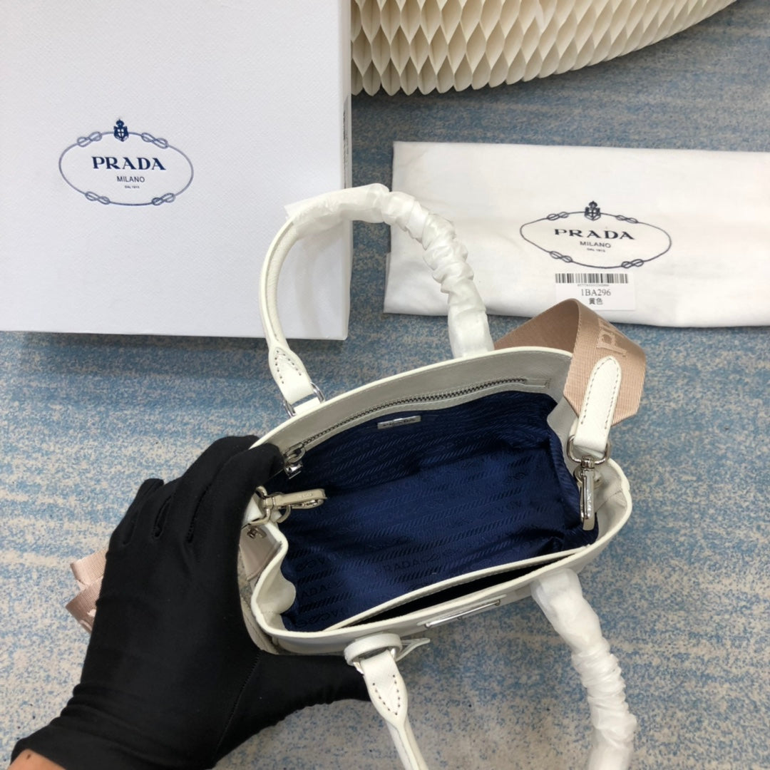 PRA MINI 23 BAG IN WHITE SAFFIANO LEATHER mysite