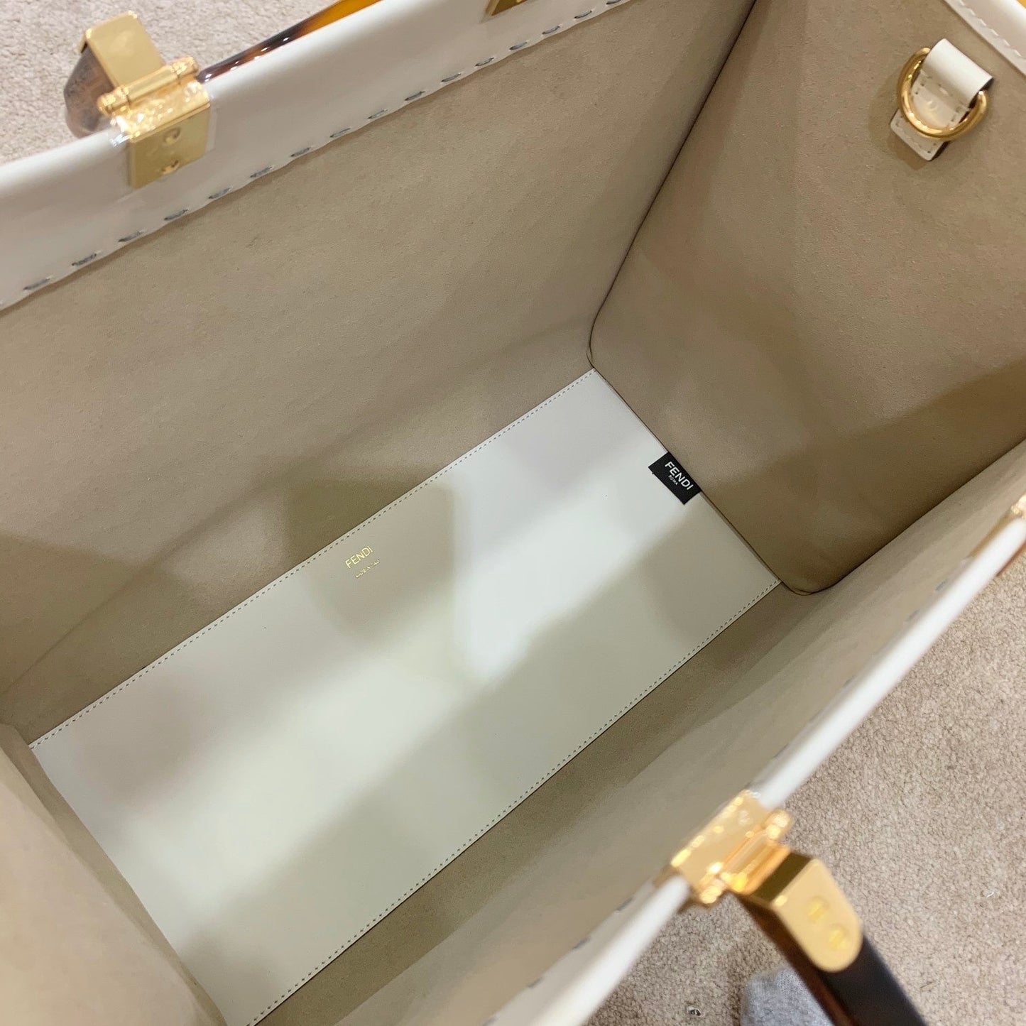 SHINE 40 TOTE BAG IN WHITE EMBOSSED CALFSKIN mysite