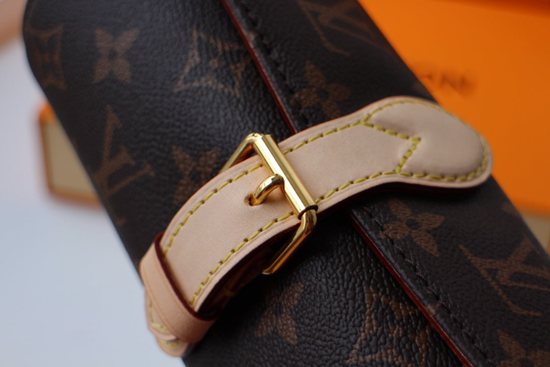 LV M47530 3 Watch Case Brown Beige Monogram Canvas & Cowhide HW mysite