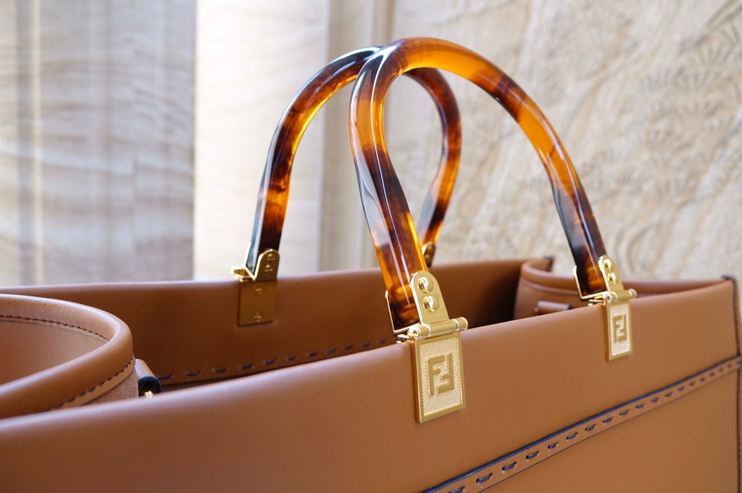 Fend Sunshine Large Bag 40.5 Tan Leather mysite