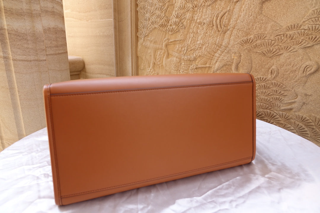 Fend Sunshine Large Bag 40.5 Tan Leather mysite