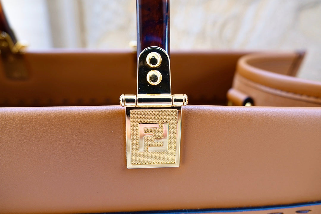 Fend Sunshine Large Bag 40.5 Tan Leather mysite