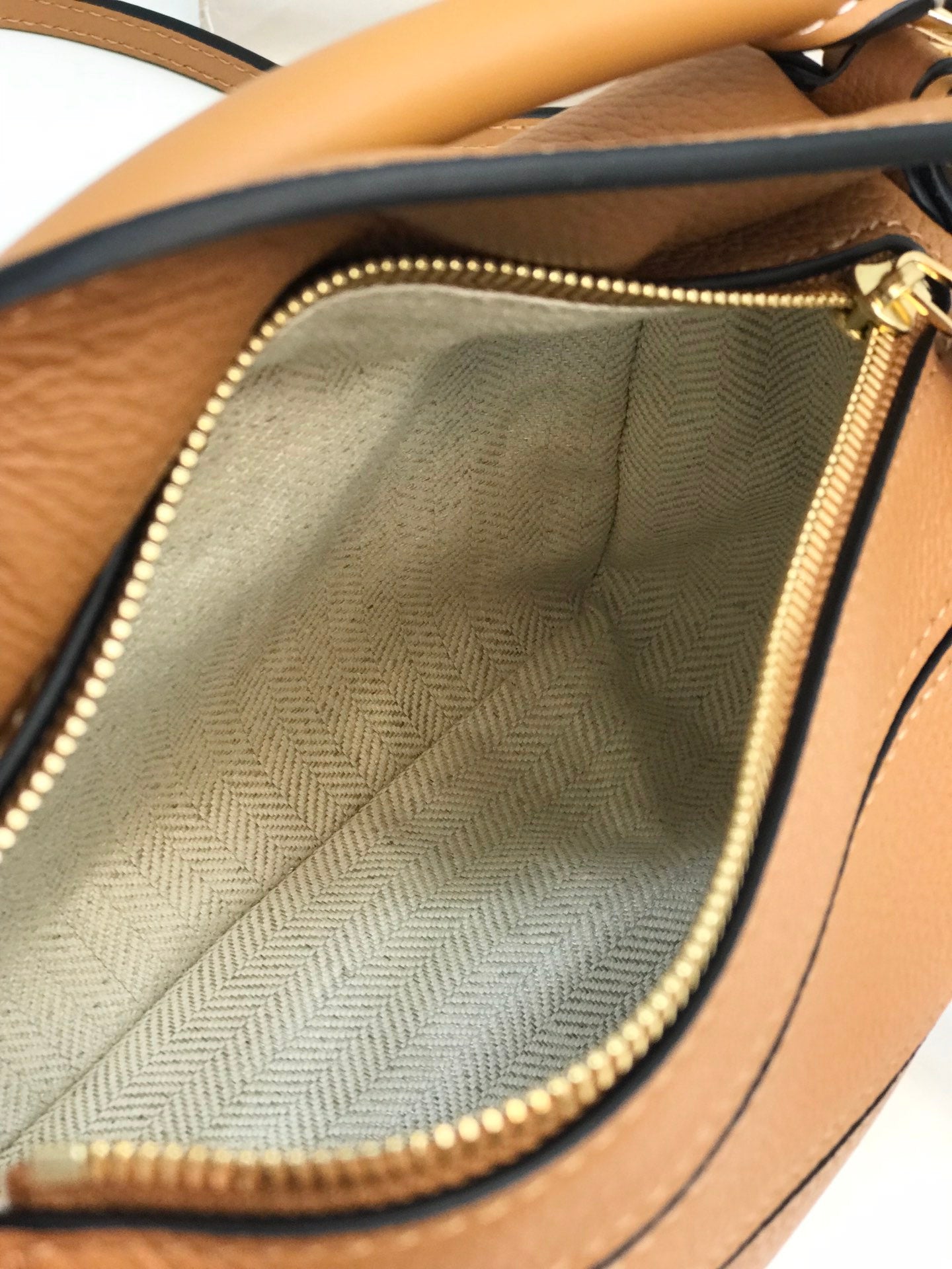 LOE MINI 18 PUZZLE BAG IN WARM DESERT CALFSKIN mysite