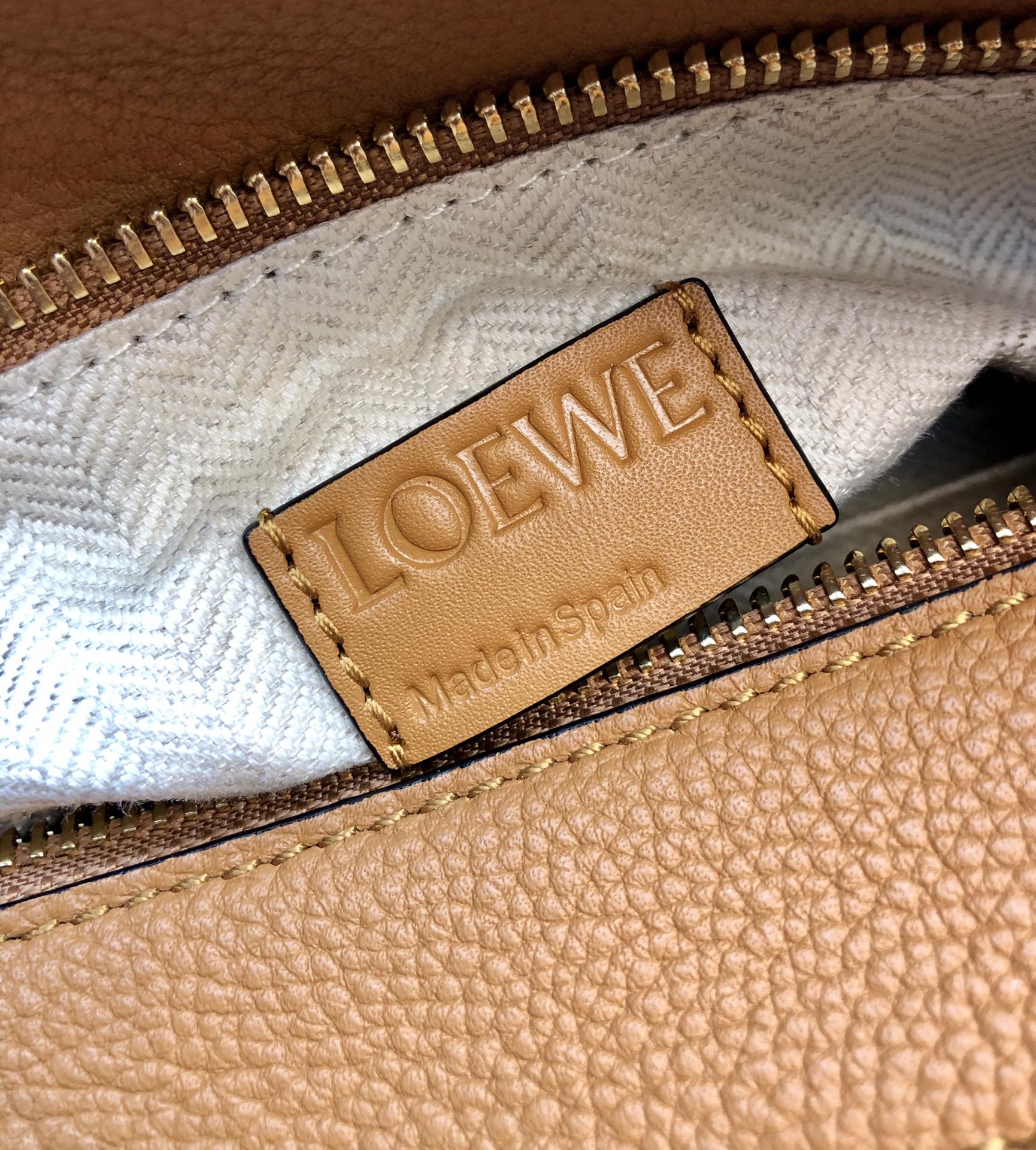 LOE MINI 18 PUZZLE BAG IN WARM DESERT CALFSKIN mysite