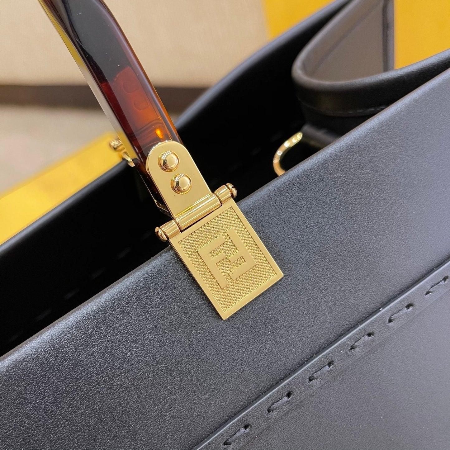 SHINE 40 TOTE BAG IN BLACK EMBOSSED CALFSKIN mysite