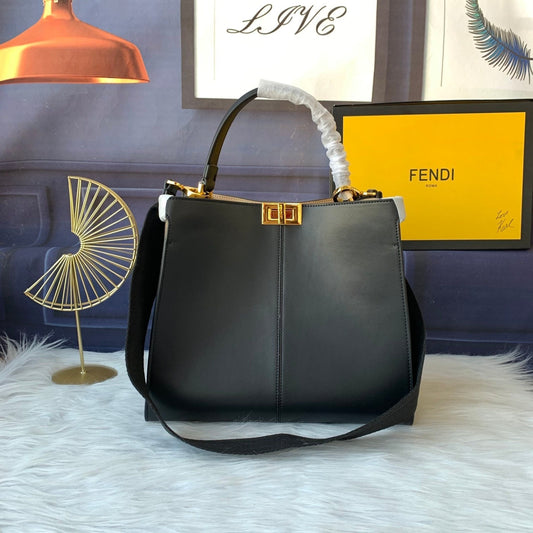 Peekaboo X-lite medium 30cm Bag black lambskin gold hardware mysite