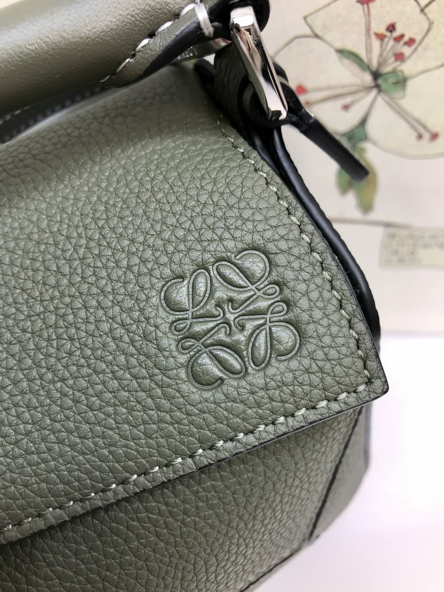 LOE MINI 18 PUZZLE BAG IN JUNIPER GREEN CALFSKIN mysite