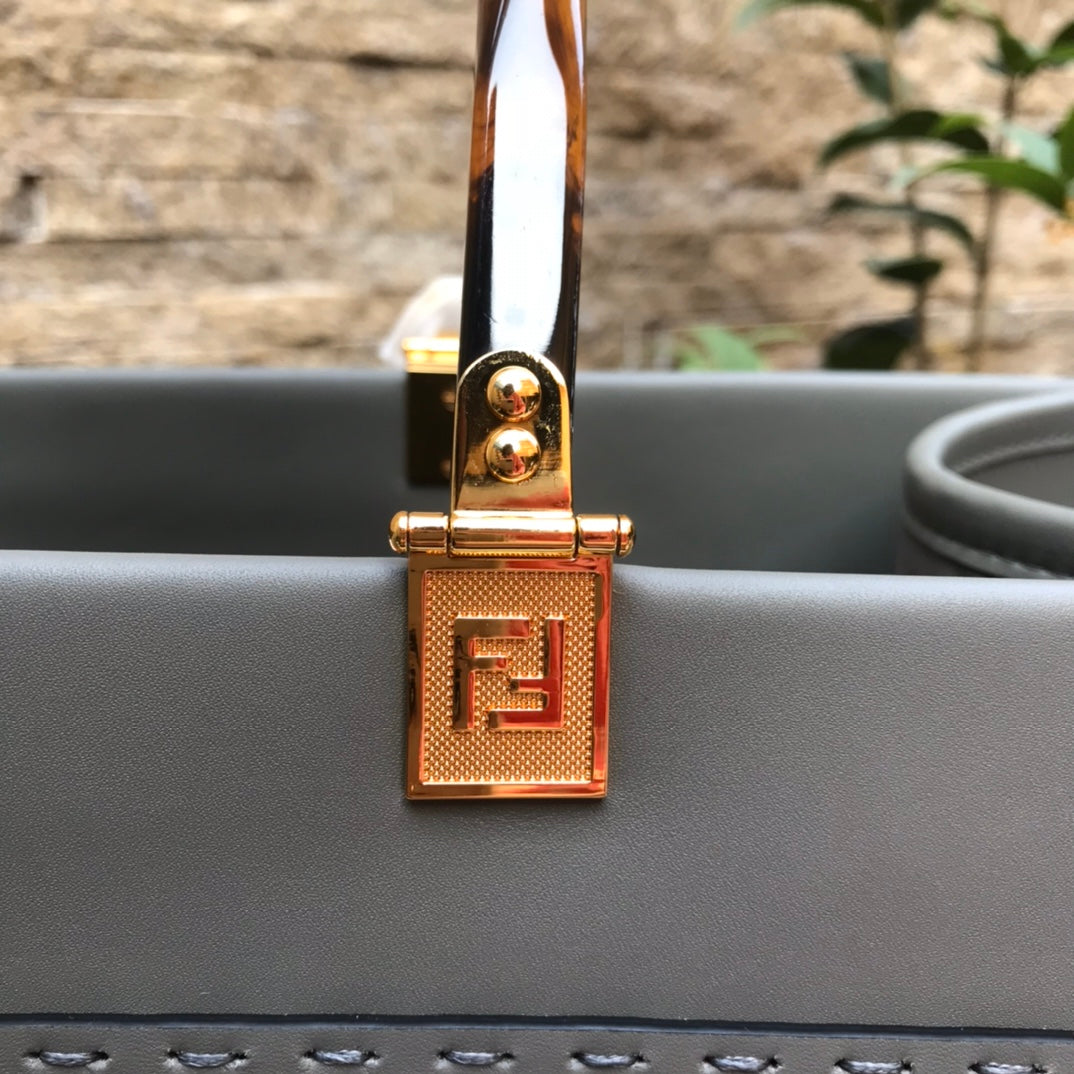 Fend Sunshine Large Bag 40.5 Grey Leather mysite