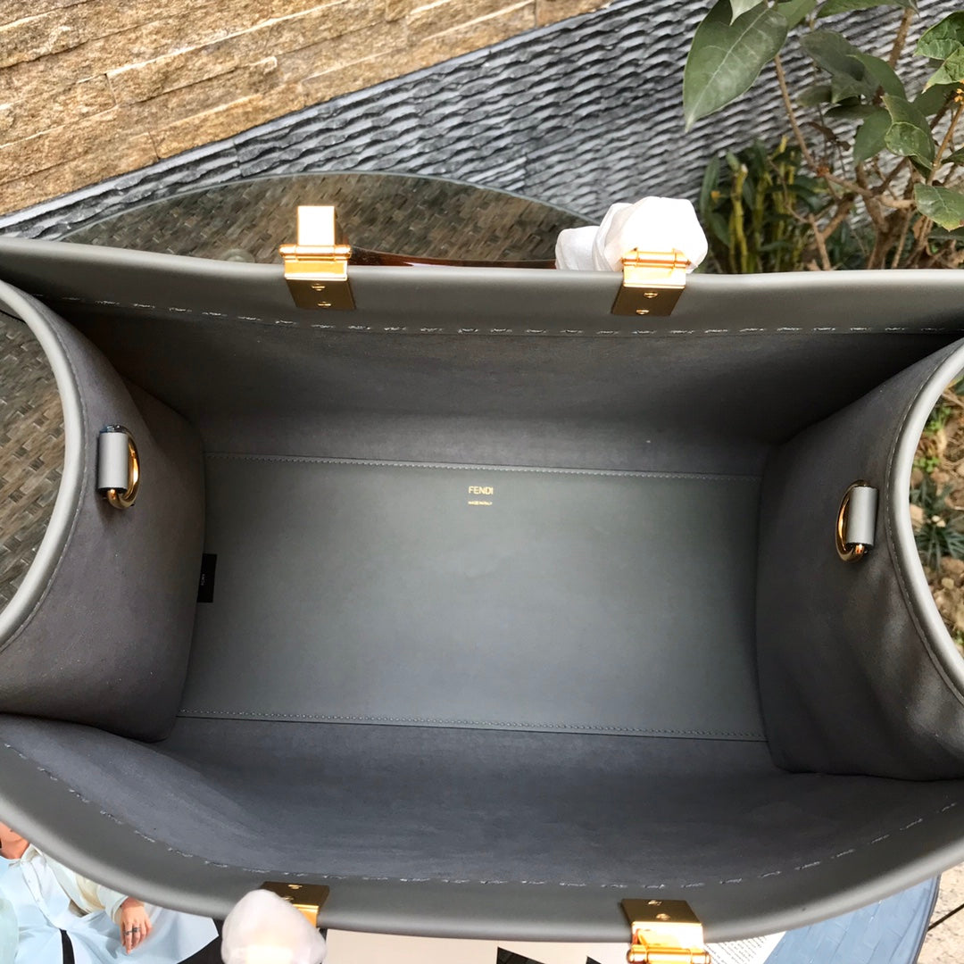 Fend Sunshine Large Bag 40.5 Grey Leather mysite