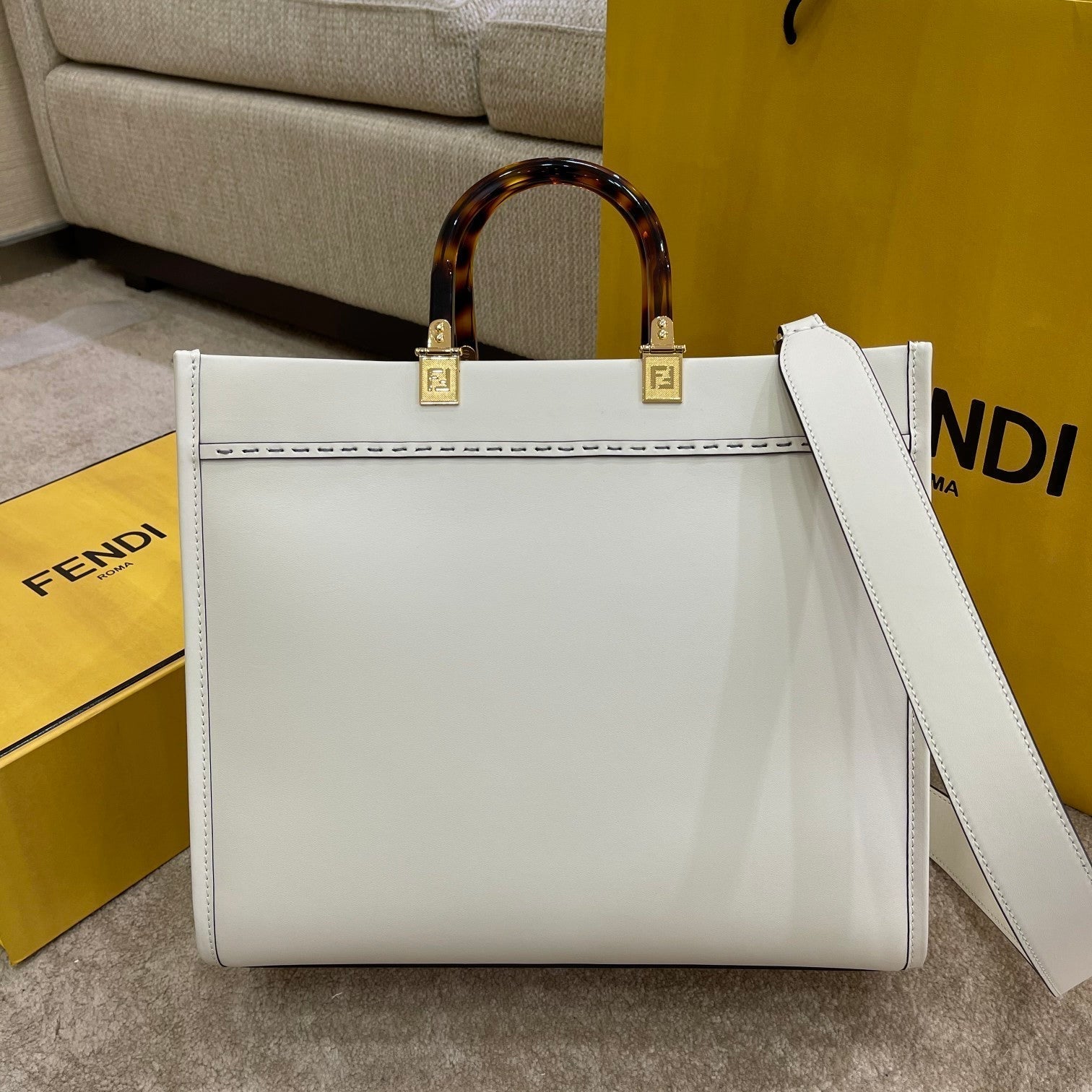 SHINE LARGE 35 TOTE IN WHITE CALFSKIN mysite