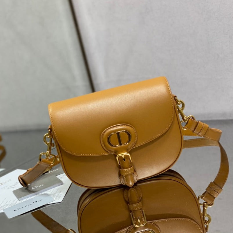 MEDIUM CD BOBBY 22CM BROWN CALFSKIN GOLD HARDWARE mysite