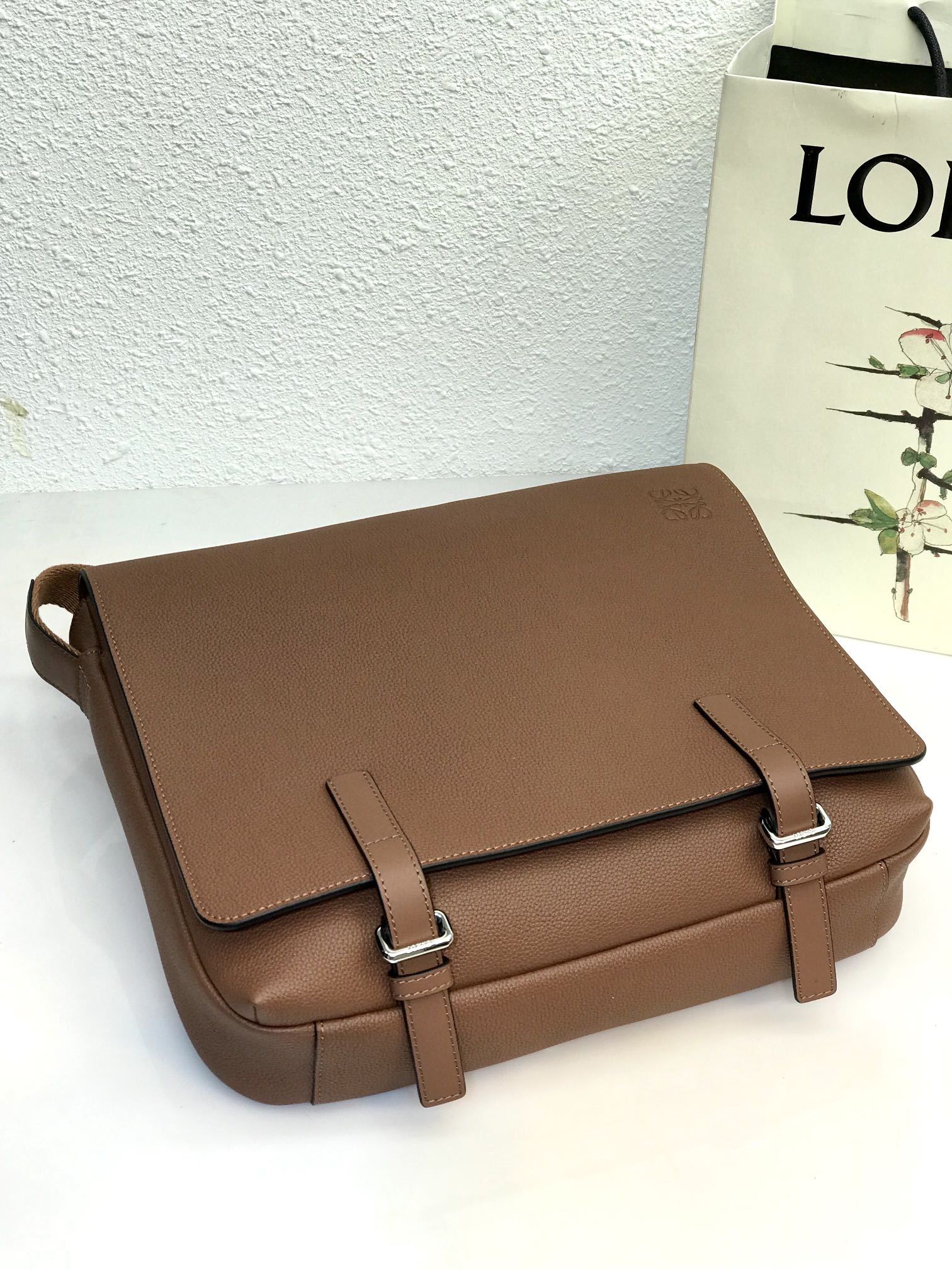 LOE 33 XS MILITARY MESSENGER BAG IN WINTER BROWN CALFSKIN AND JACQUARD mysite