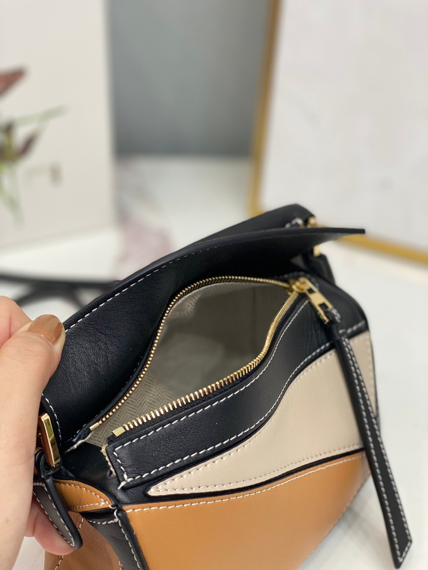 LOE MINI 18 PUZZLE BAG IN BROWN MIX BEIGE AND BLACK CALFSKIN mysite