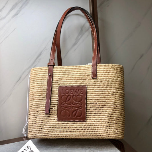 LOE SQUARE BASKET BAG 28 IN NATURAL RAFFIA AND CHOCOLATE BROWN CALFSKIN mysite
