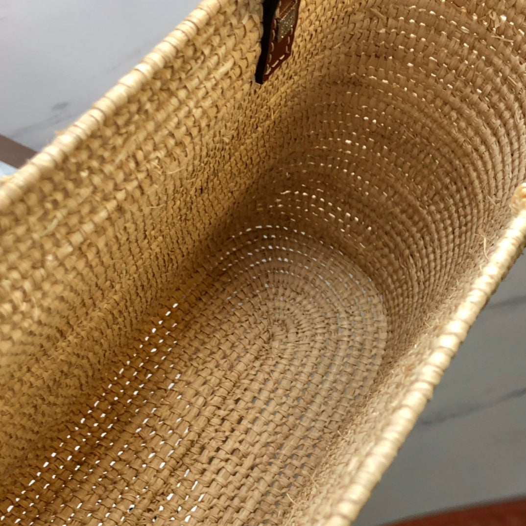 LOE SQUARE BASKET BAG 28 IN NATURAL RAFFIA AND CHOCOLATE BROWN CALFSKIN mysite