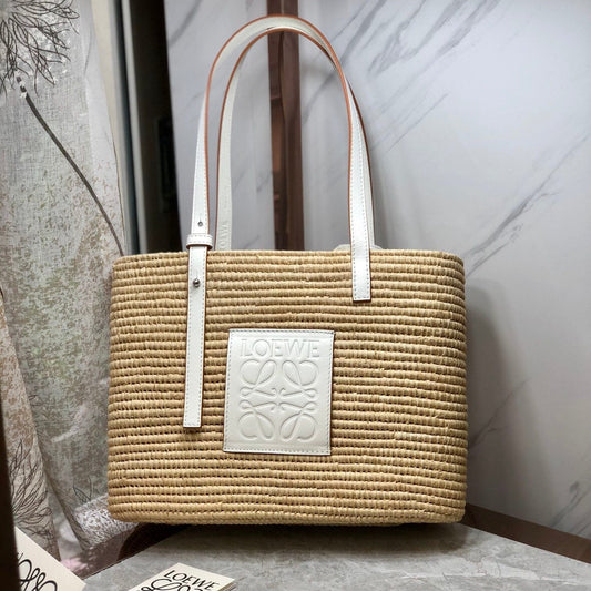 LOE SQUARE BASKET BAG 28 IN NATURAL RAFFIA AND WHITE CALFSKIN mysite