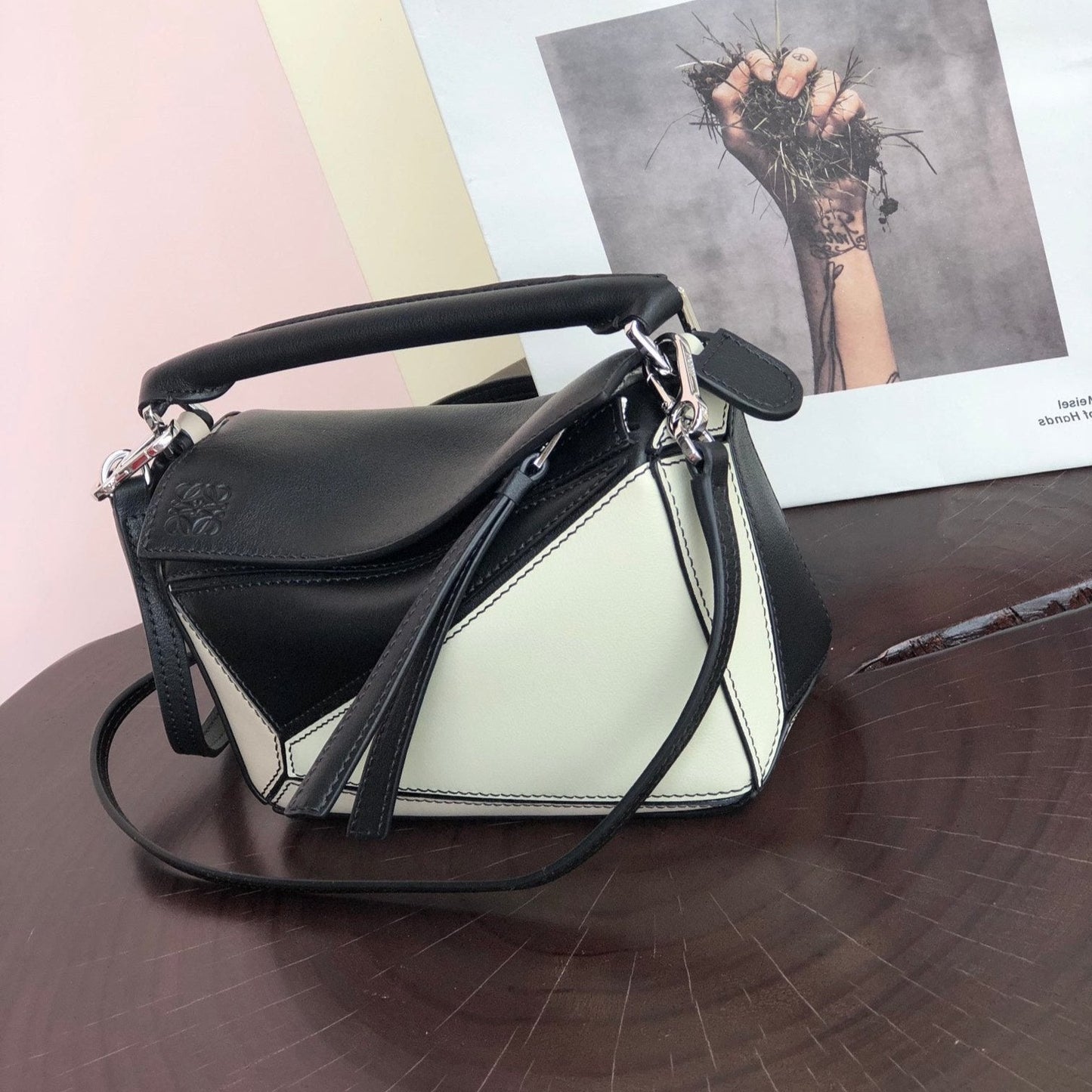 LOE MINI 18 PUZZLE BAG IN WHITE MIX BLACK CALFSKIN mysite