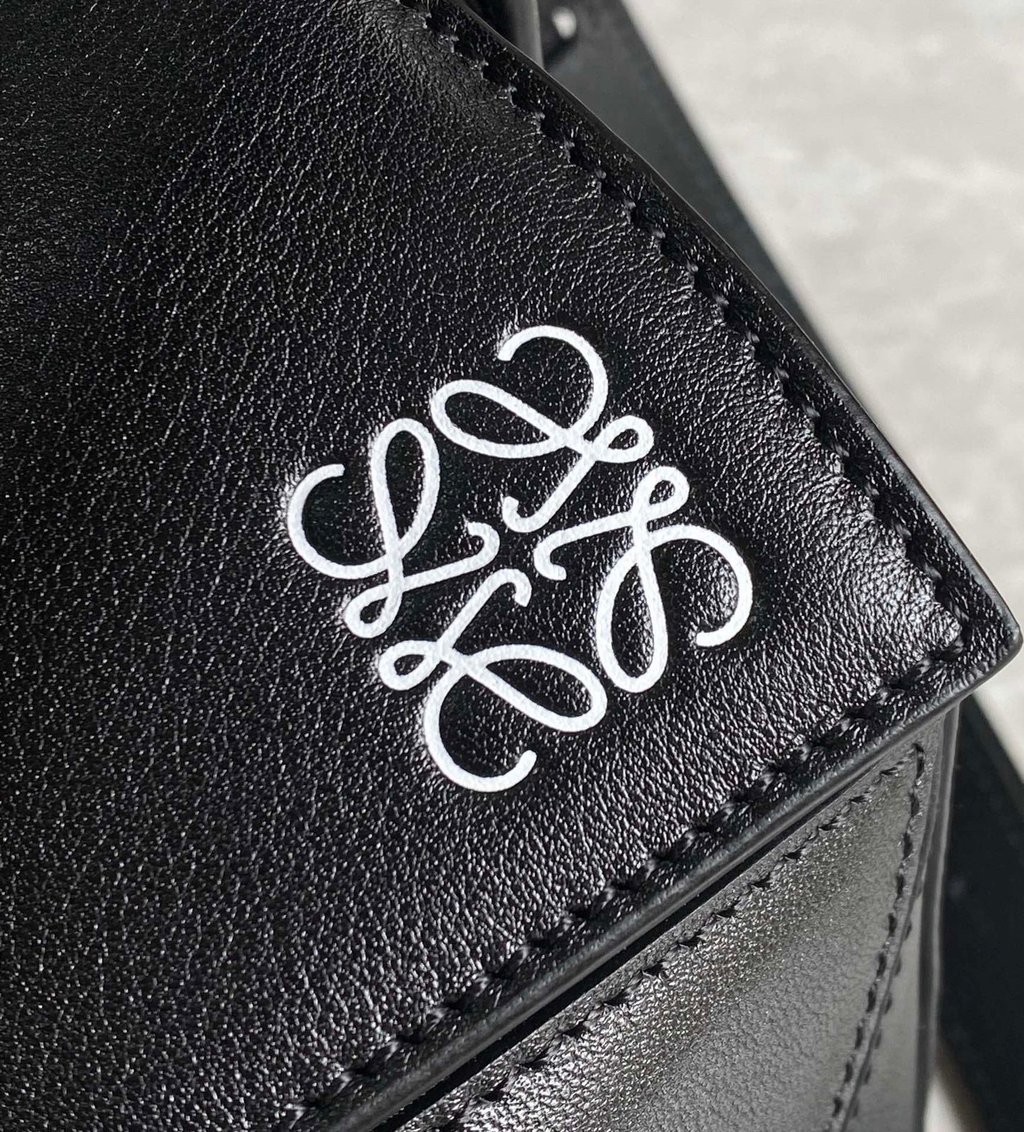 MEDIUM 29 PUZZLE BAG IN BLACK SOFT GRAINED CALFSKIN mysite