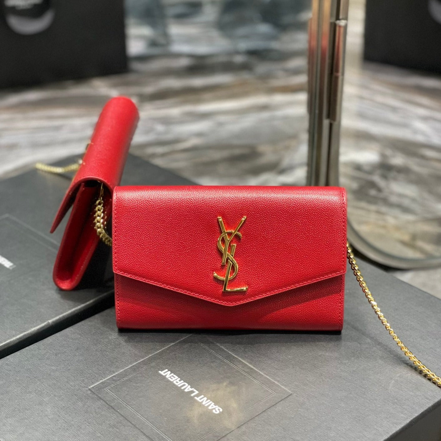 UPTOWN CHAIN WALLET 19 RED GRAINED CALFSKIN mysite