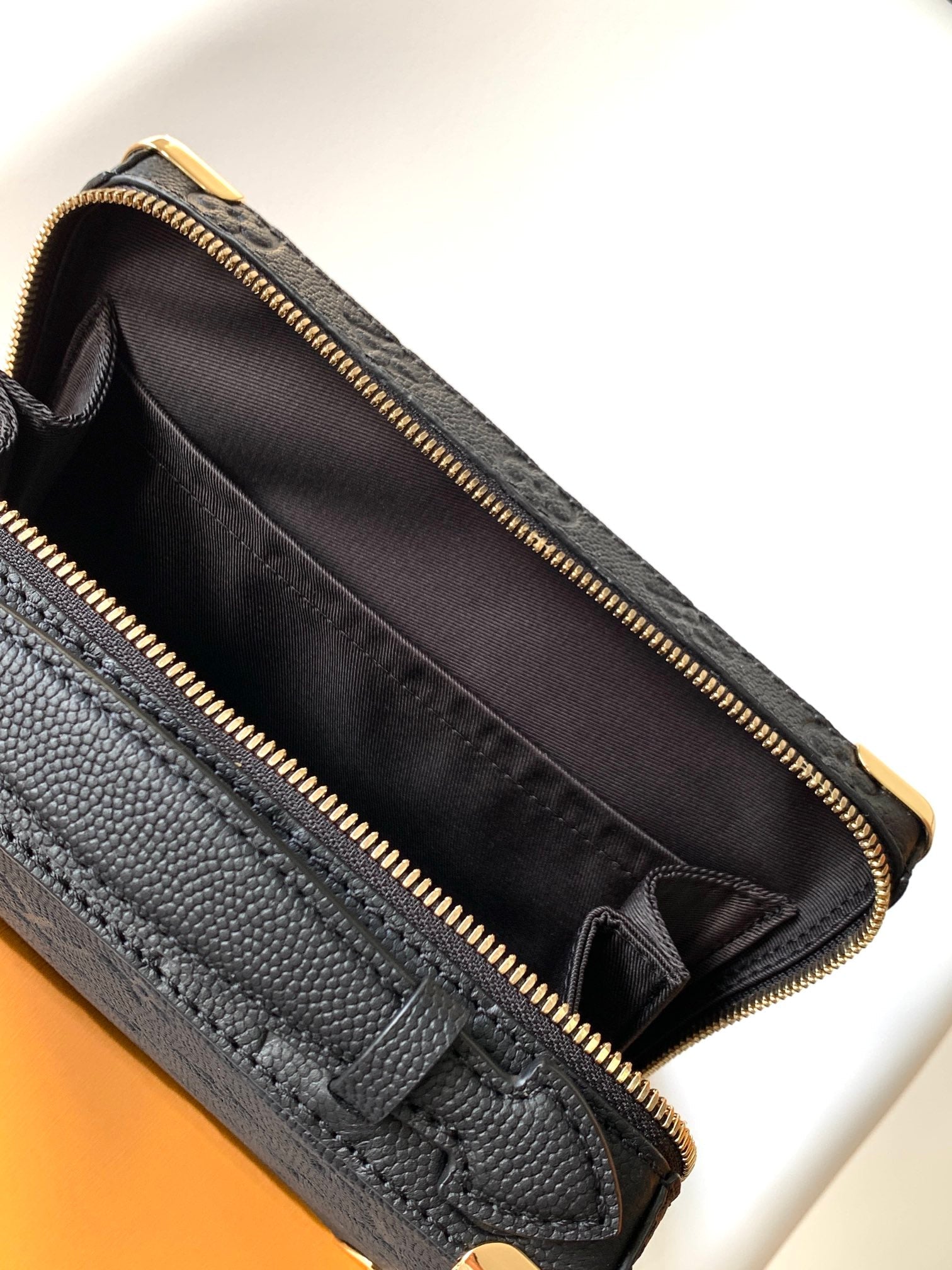 LV x NBA Handle Trunk Bag 21.5cm Black Monogram Grained Leather GHW mysite