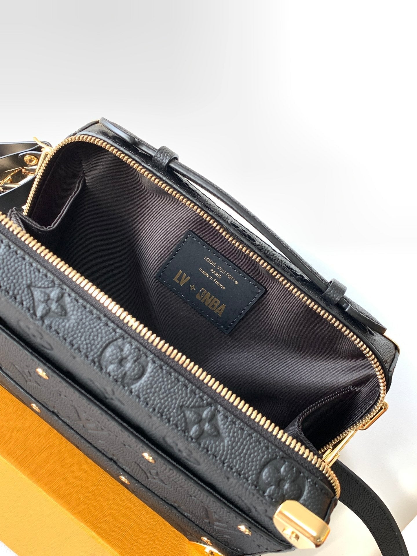 LV x NBA Handle Trunk Bag 21.5cm Black Monogram Grained Leather GHW mysite