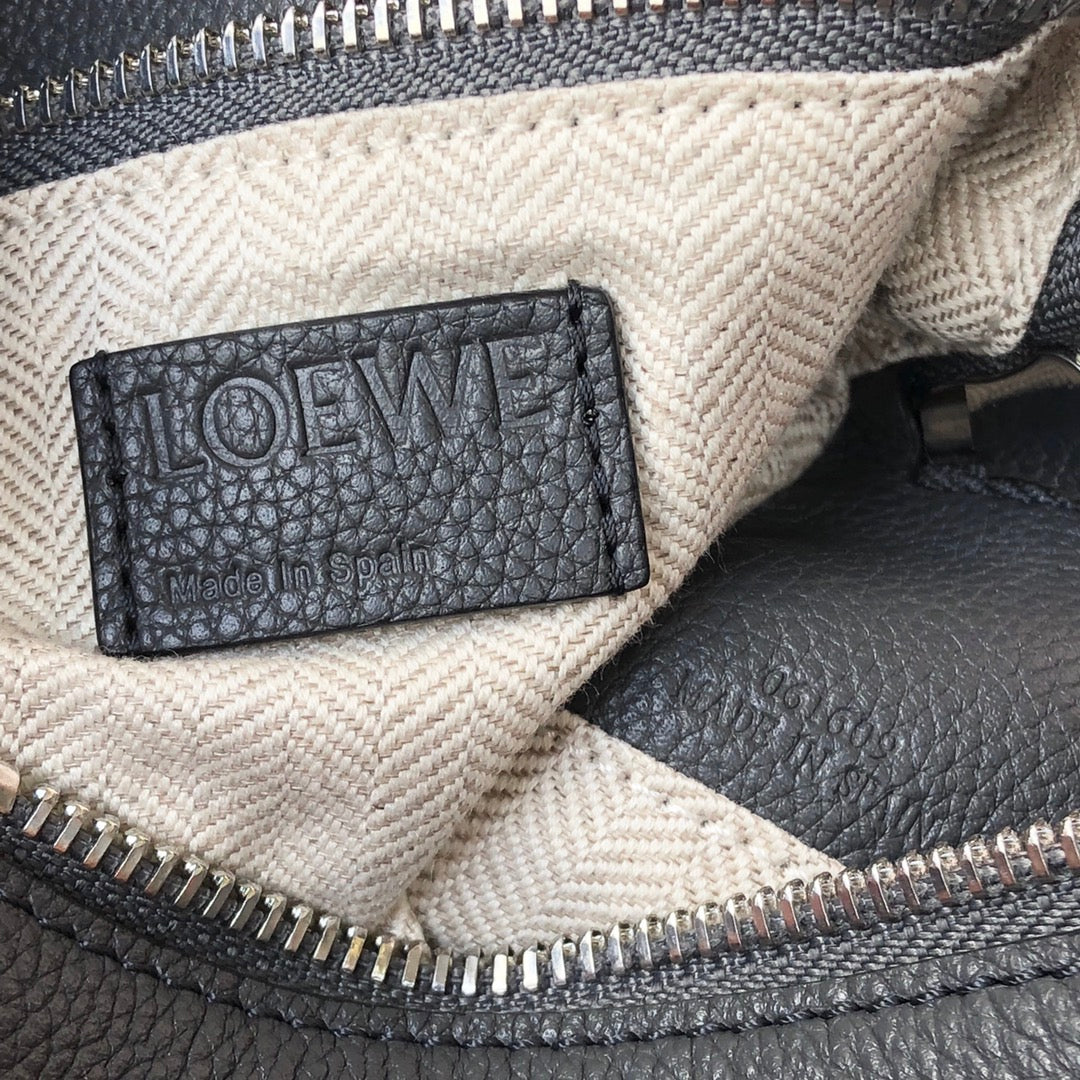 SMALL PUZZLE 24 BAG IN CLASSIC BLACK CALFSKIN mysite