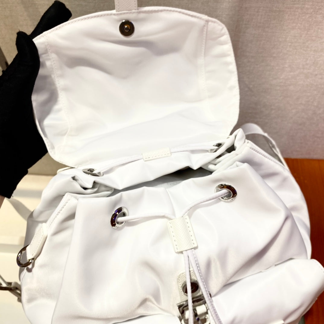 BACKPACK 32 IN WHITE PARACHUTE FABRIC mysite