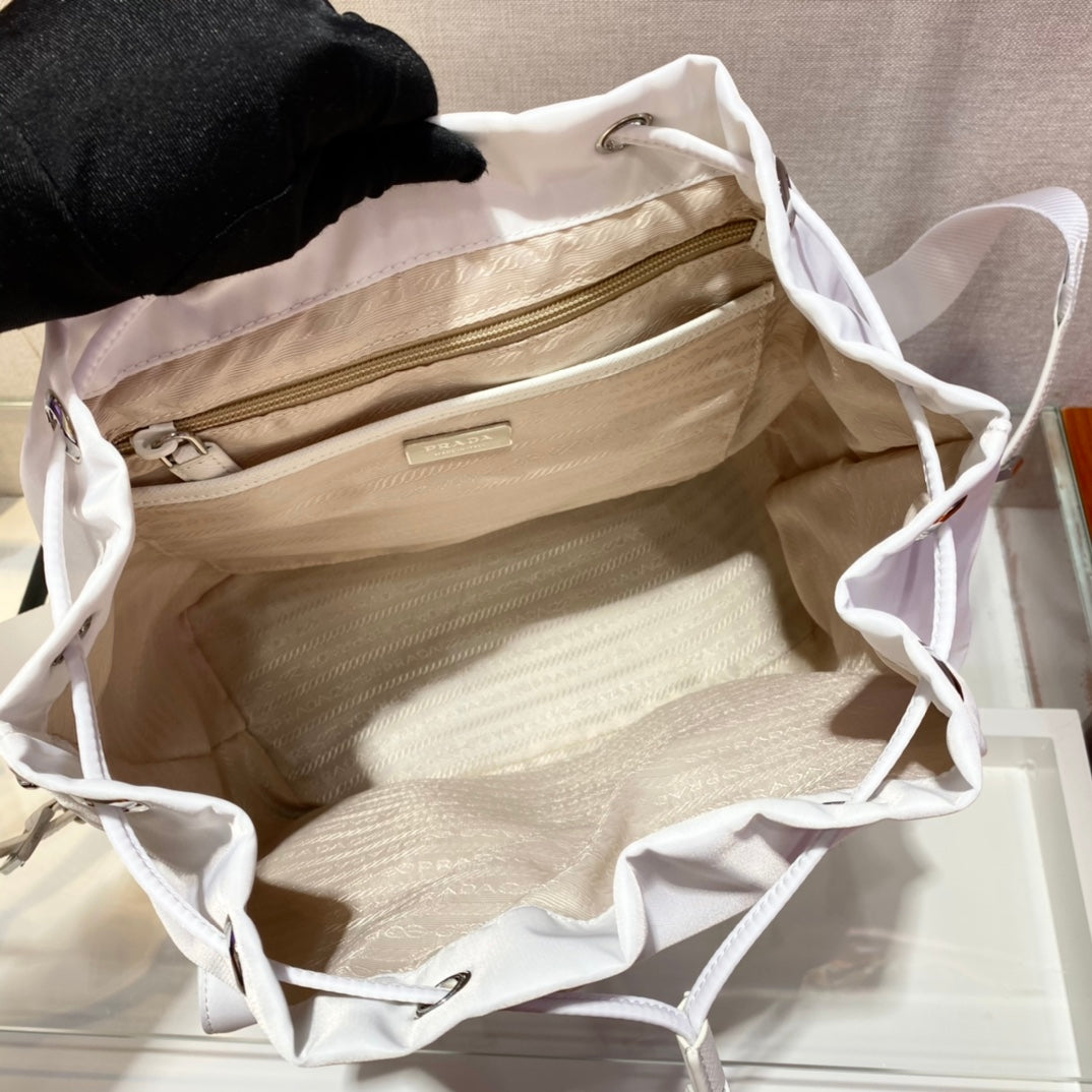 BACKPACK 32 IN WHITE PARACHUTE FABRIC mysite