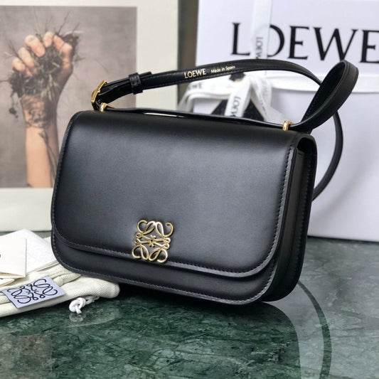 LOE GOYA BAG 18 IN BLACK SILK CALFSKIN mysite