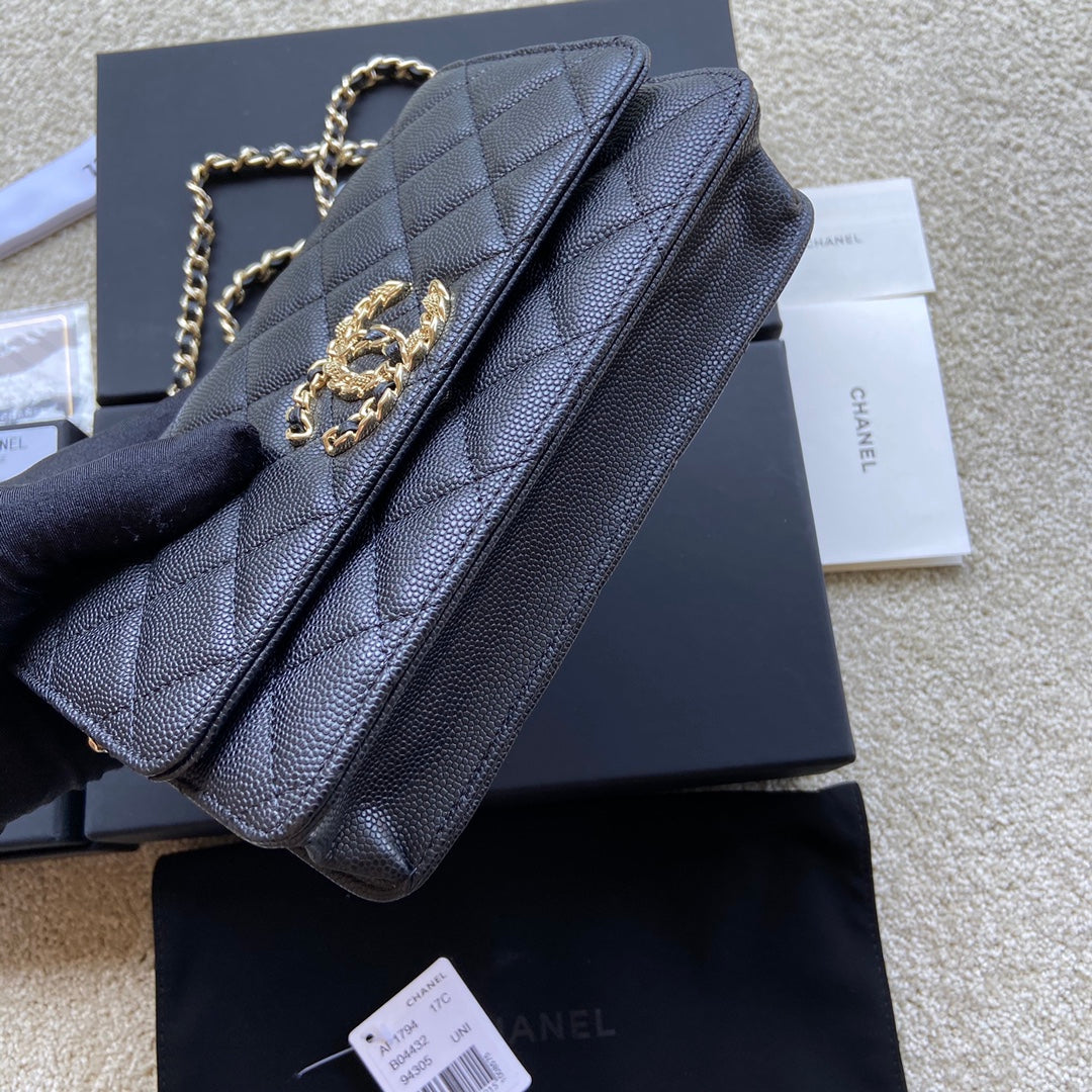 Classic Woc 20cm Black Grained Calfskin Leather CC mysite