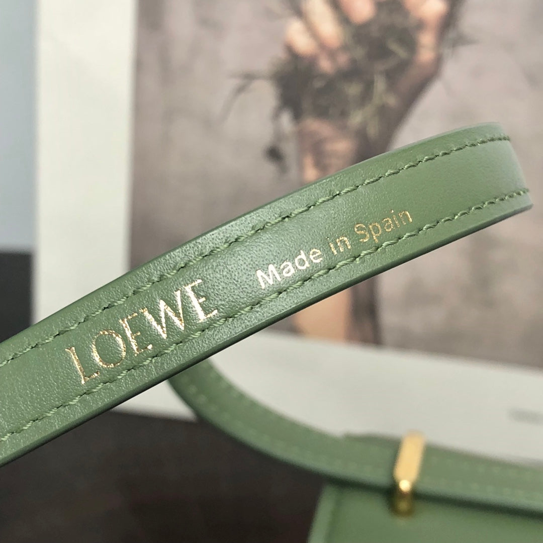 GOYA 18 BAG IN AVOCADO GREEN SILK CALFSKIN mysite