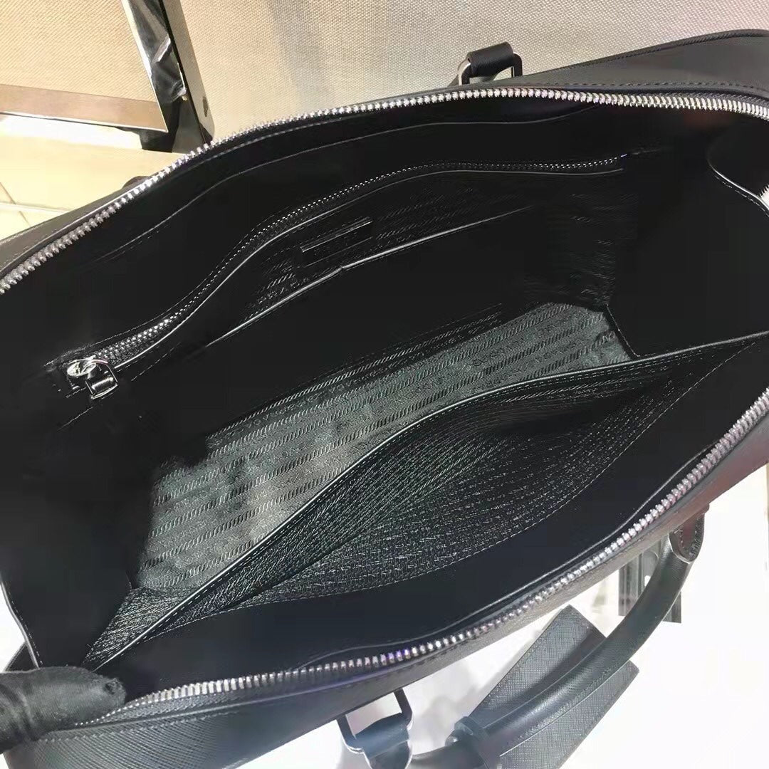PRA 38 BRIEFCASE IN BLACK SAFFIANO LEATHER mysite