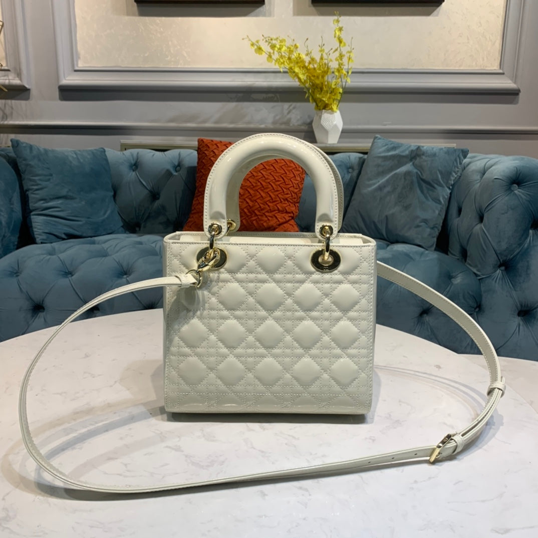 medium lady 24 white lambskin mysite