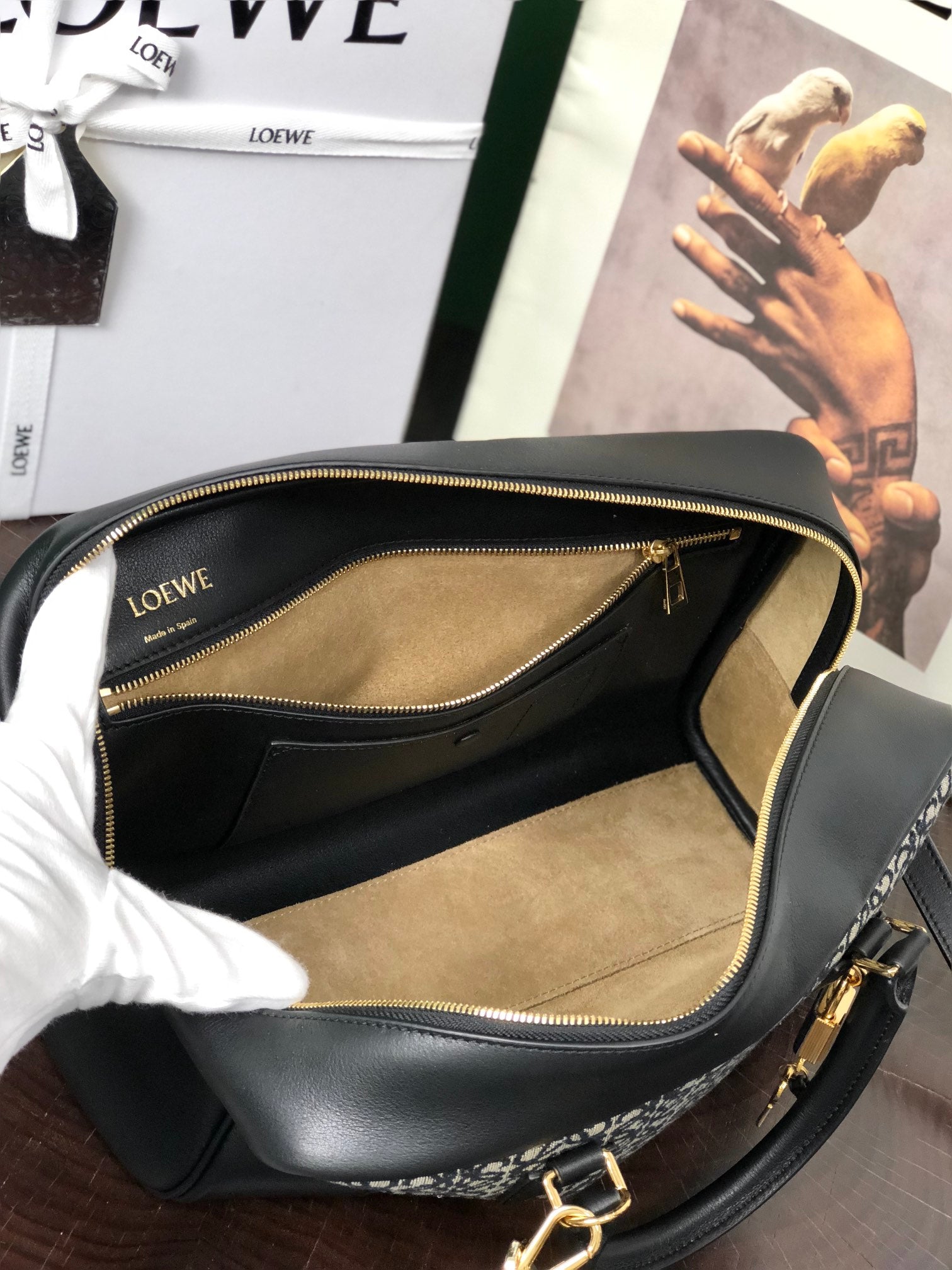 LOE AMAZONA 28 BAG IN BLACK CALFSKIN AND BEIGE MONOGRAM FABRIC mysite