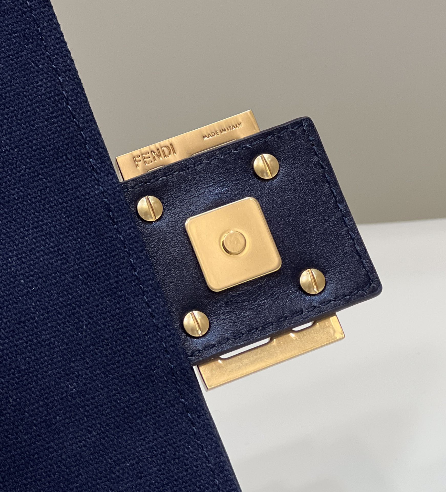 BAGUETTE WITH FF MOTIF 27 IN NAVY BLUE JACQUARD FABRIC GOLD HARDWARE mysite