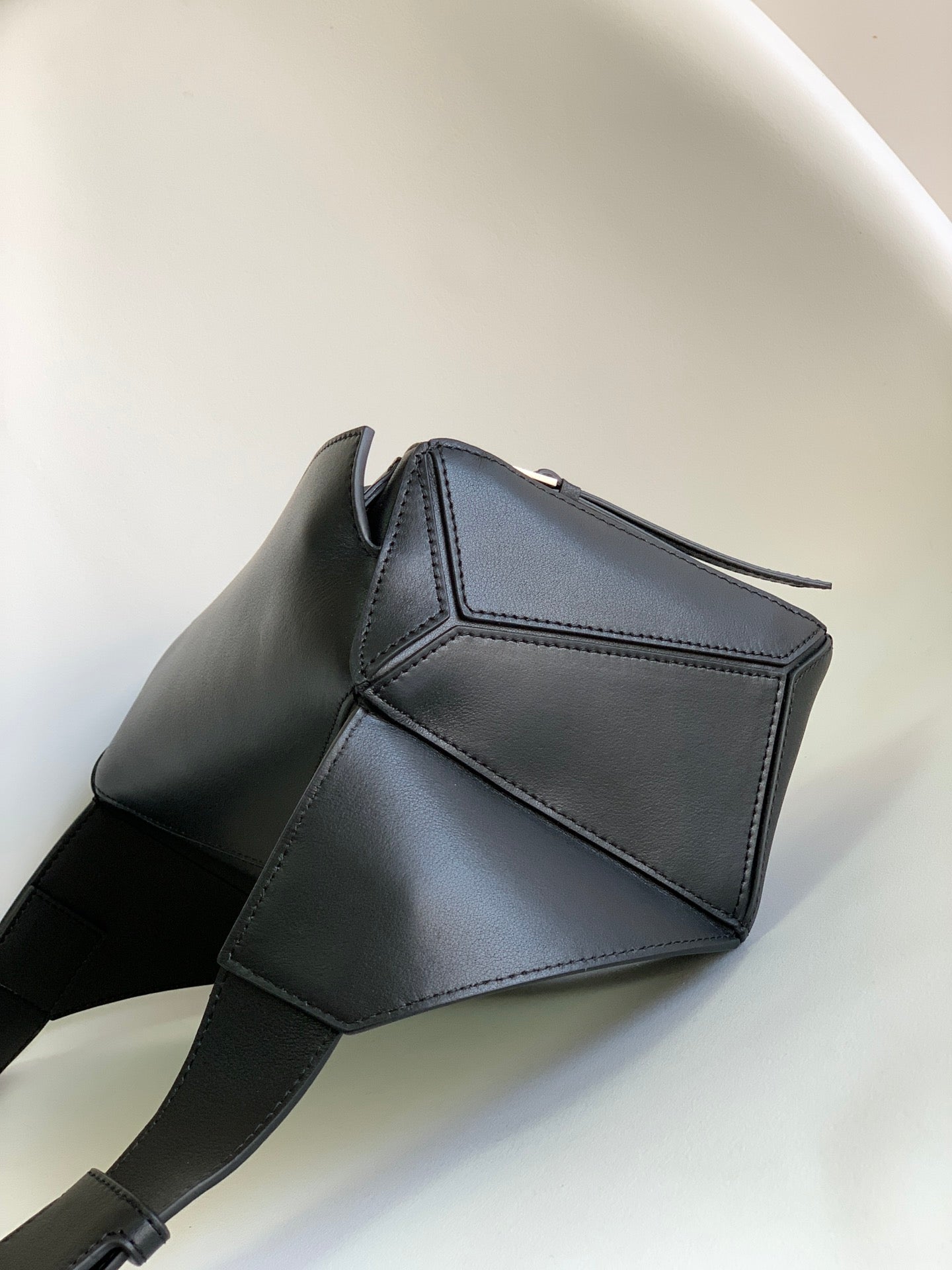 Loew Puzzle Small 24cm Black Leather Belt Bag mysite