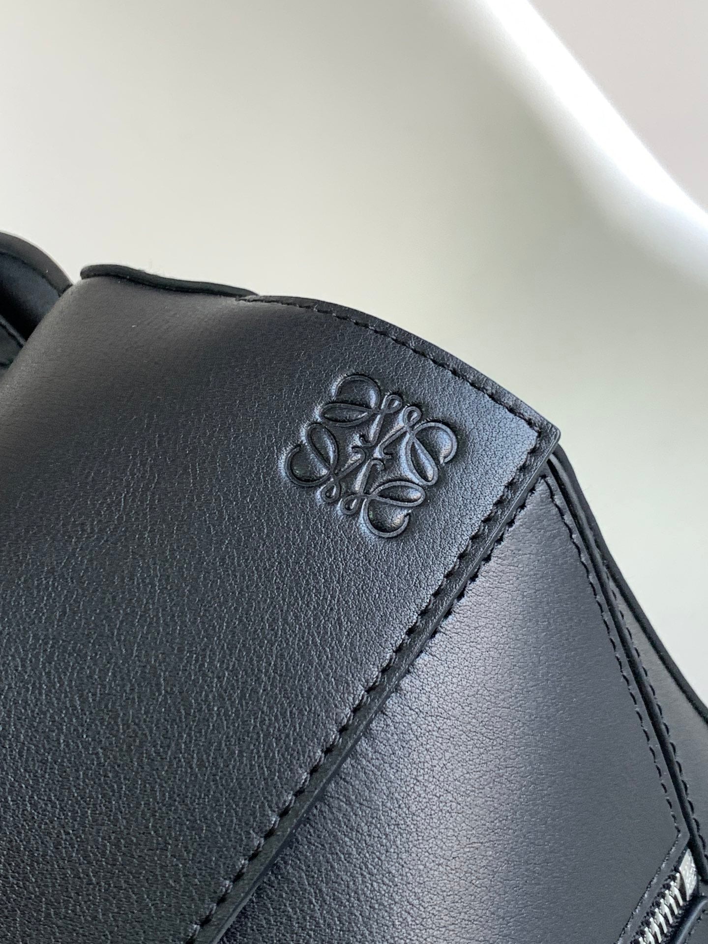 Loew Puzzle Small 24cm Black Leather Belt Bag mysite