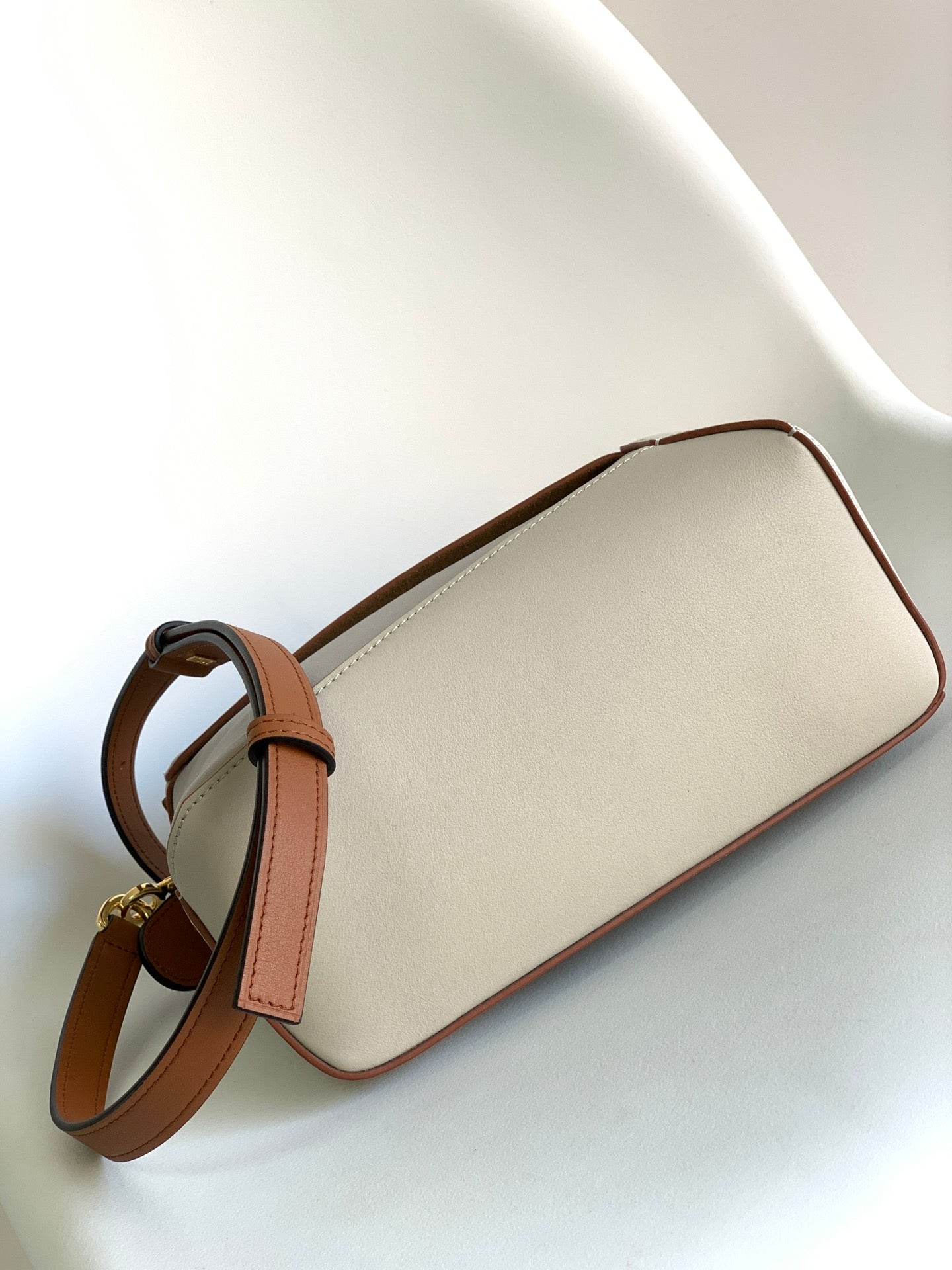 Small Puzzle 24cm bag in soft grained white and tan calfskin mysite
