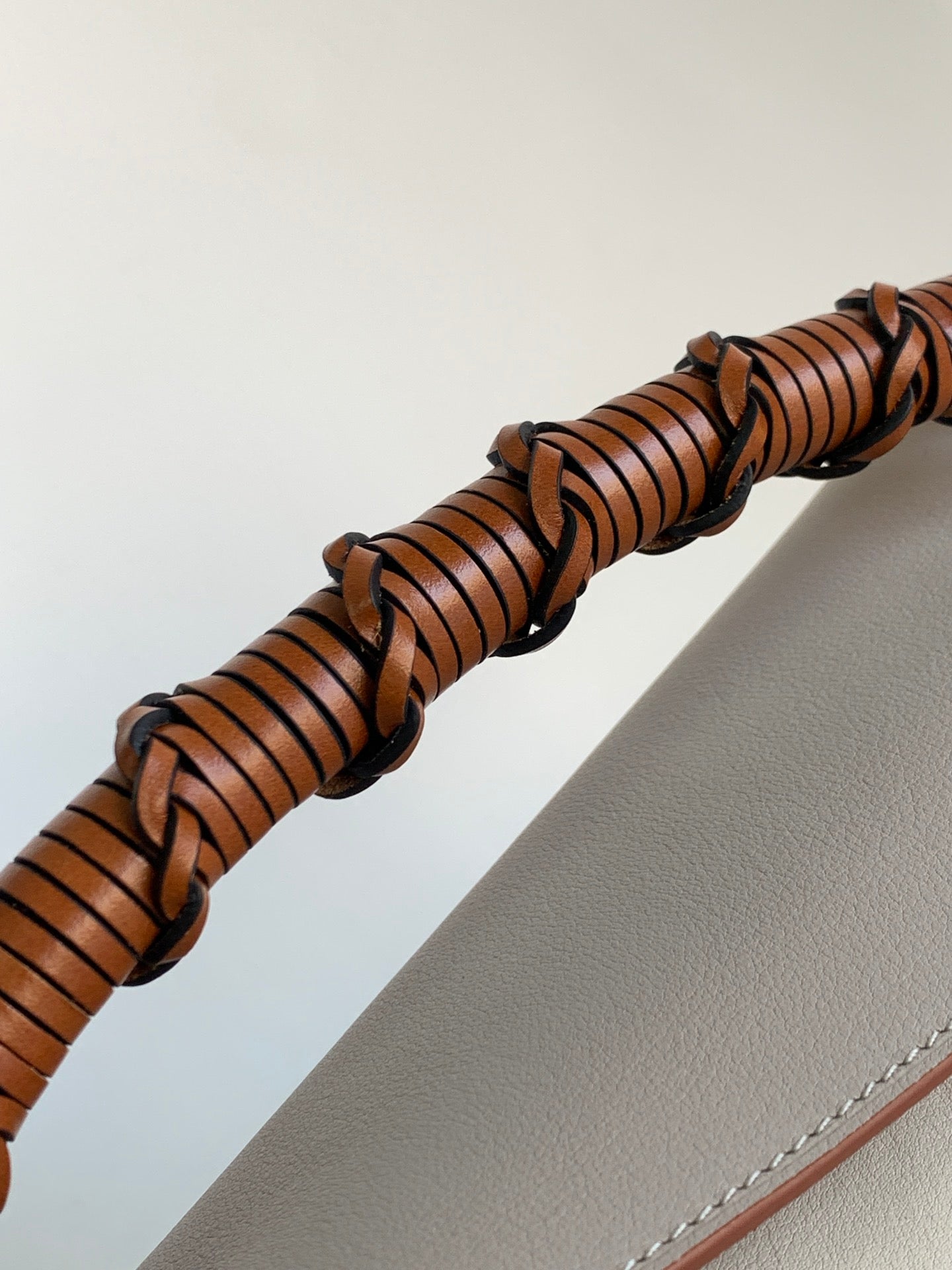 Small Puzzle 24cm bag in soft grained white and tan calfskin mysite