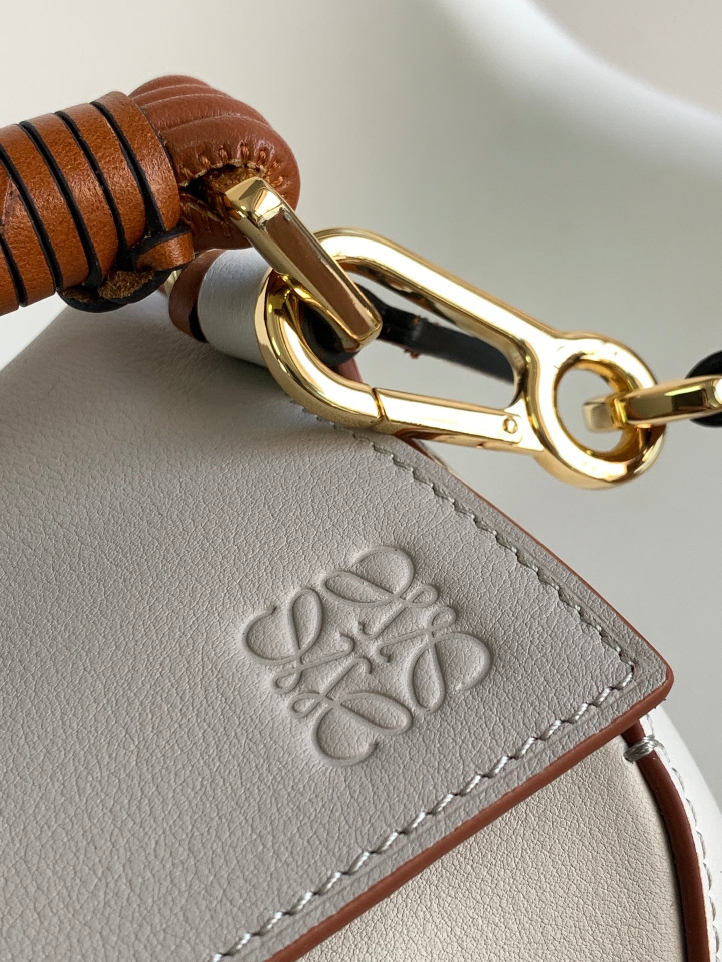 Small Puzzle 24cm bag in soft grained white and tan calfskin mysite