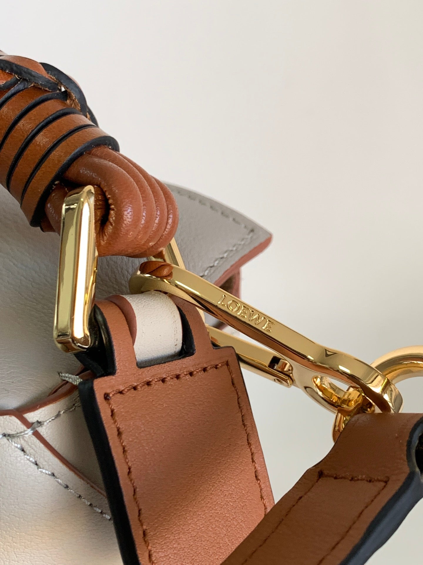 Small Puzzle 24cm bag in soft grained white and tan calfskin mysite