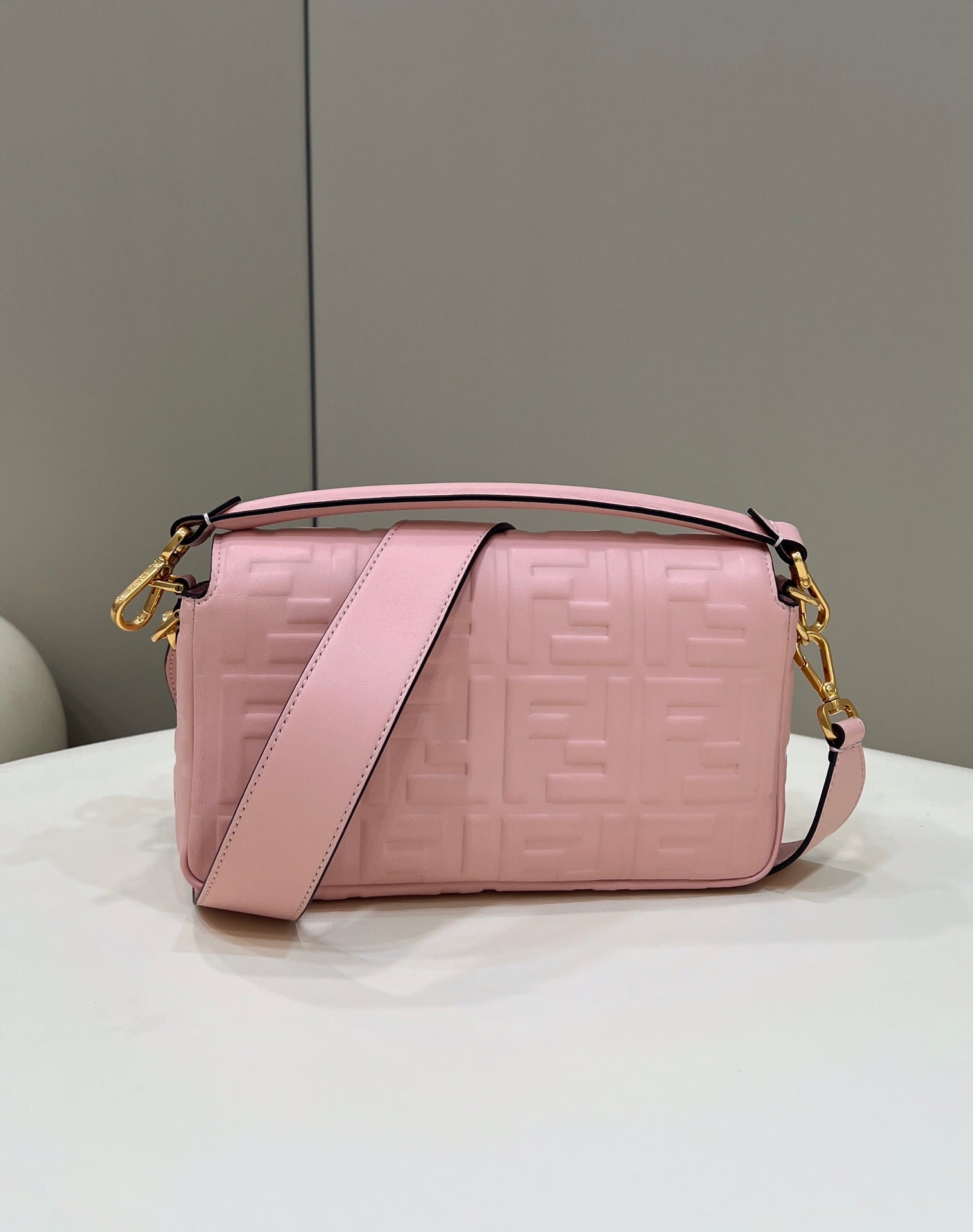 Baguette 27cm Pink Lambskin Gold Hardware mysite