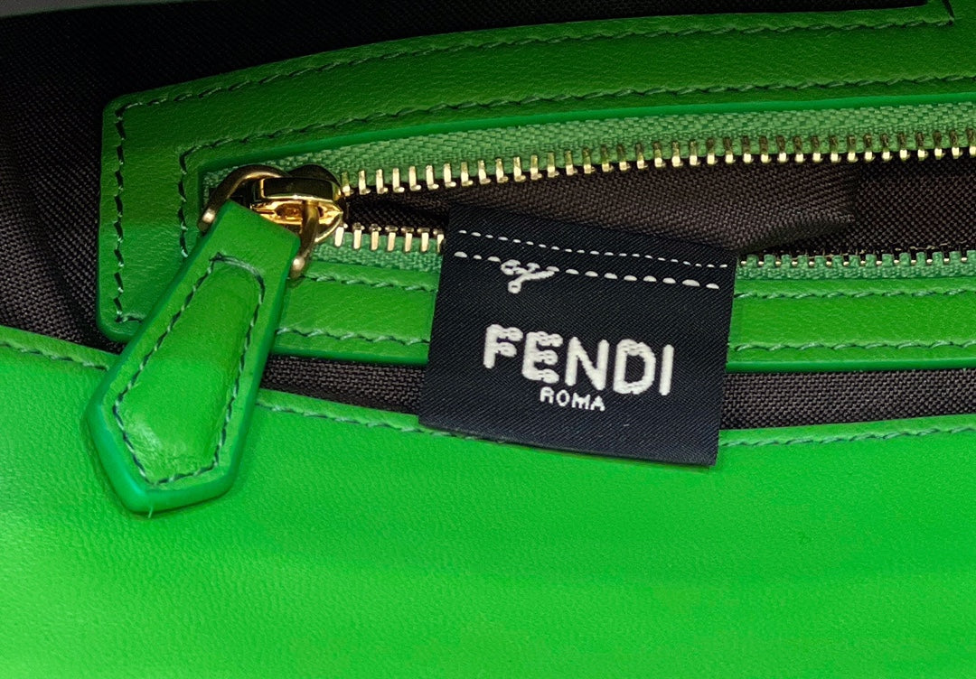 BAGUETTE WITH FF MOTIF 27 IN EMERALD GREEN SOFT LAMBSKIN GOLD HARDWARE mysite