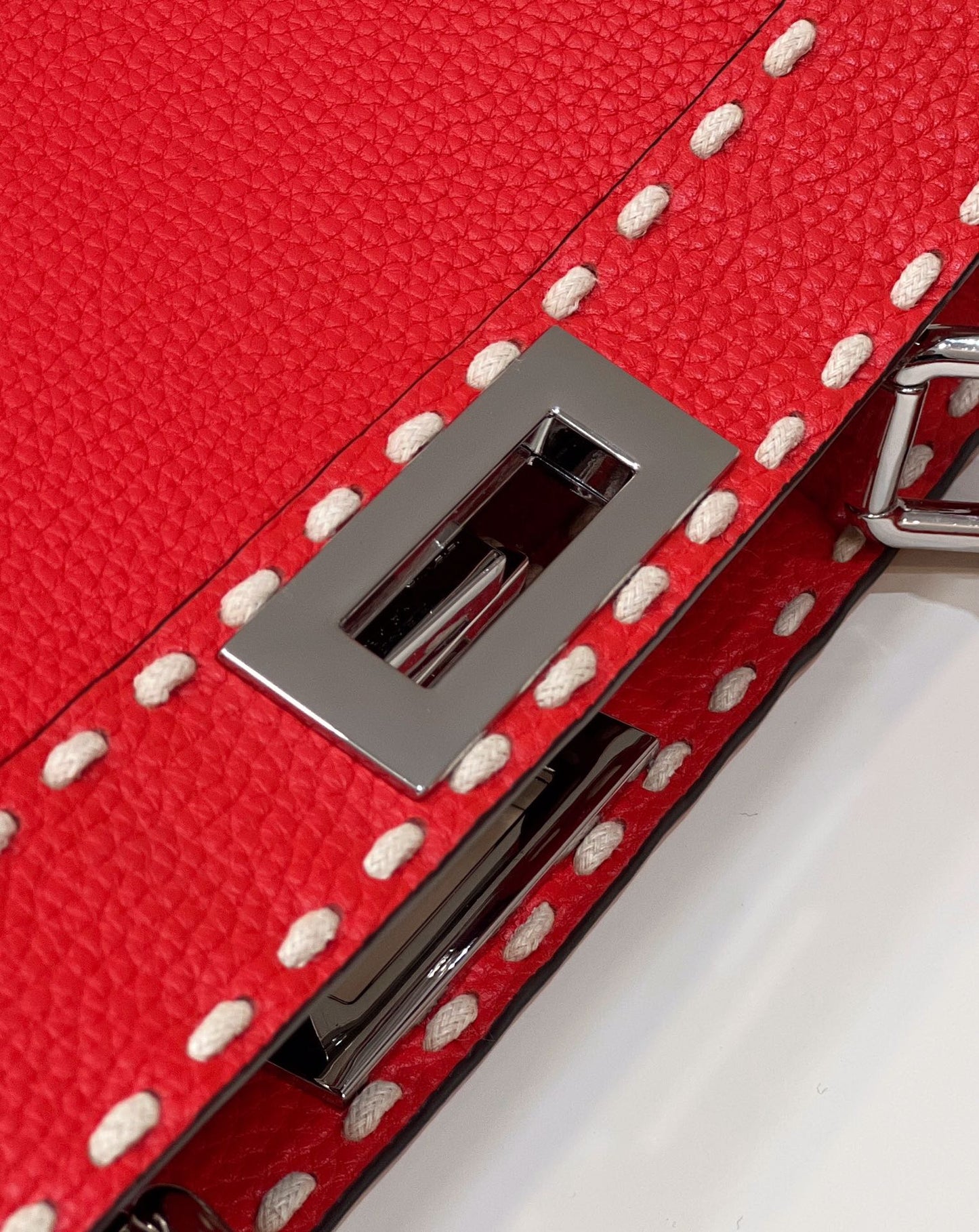 PEEKABOO ISEEU 33 IN RED GRAINED CALFSKIN SILVER HARDWARE mysite